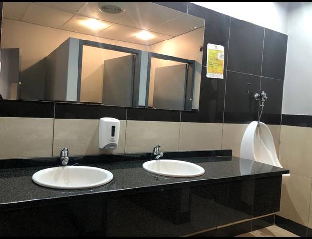 BUSINESS PROPERTY TO RENT IN BENDOR